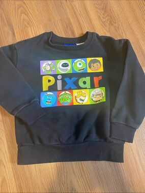 ✨8/$10. Disney Pixar Black Kids Sweatshirt. Size 4
